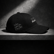 Signature headwear fit - Black - Image 4